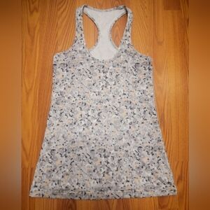 Lululemon Cool Racerback Tank Top Not So Petite Fleur Silver Spoon Sz 6? W1213S